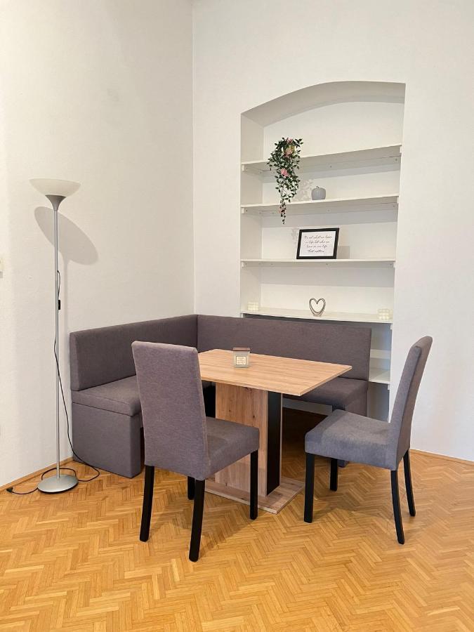Alpa 2 Zimmer Wohnung In Wien Rochusmarkt Exterior foto